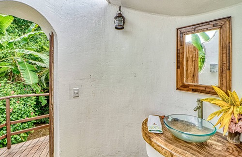 Cabo Matapalo House | Spectacular beachfront & tropical home with a shared pool, W/D, lanai, hammock
