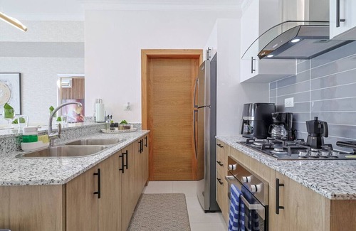 Lope De Vega Apartment | Spectacular, Centric 1BR Apt, King Bed, Pool Gym, Beautiful Social Area Near All