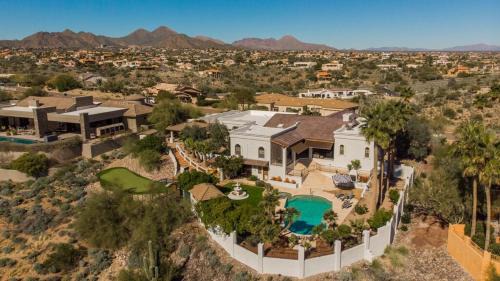 Fountain Hills House | Spectacular Fountain Hills 5 Bdrm wPool and Views