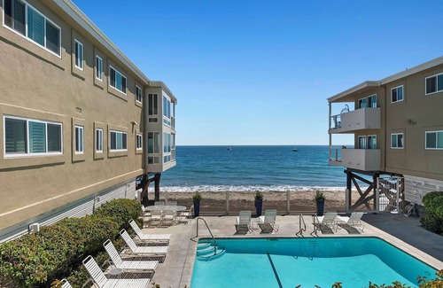 Eastern Malibu Condo | SPECTACULAR MALIBU BEACH FRONT!