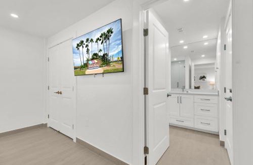 South Padre Island Apartment | Spectacular Ocean-View Condo in Beachfront Resort, Heated Pool