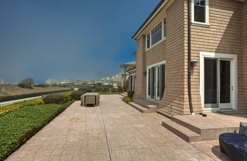 Half Moon Bay House | Spectacular Ocean Views, Beach Access 5 BR Home Near Ritz Carlton