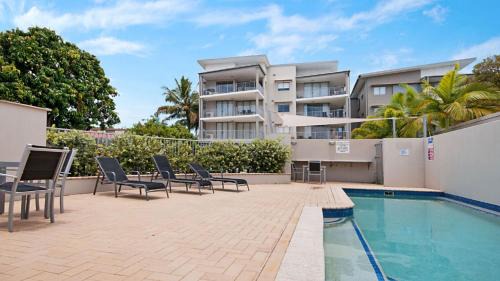 Bongaree House | Spectacular Unit Overlooking Pumicestone Passage - Welsby Pde, Bongaree