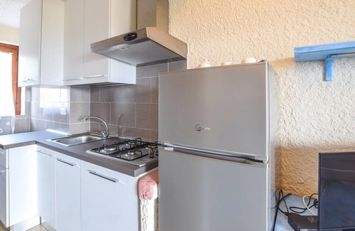 Ruoni Apartment | Spend a relaxing vacation in this beautiful apartment with a fantastic view of the sea.