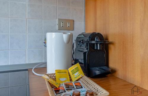 Albisola Superiore Apartment | Spiagge 3 min - stazione 500m - WiFi - Smart TV