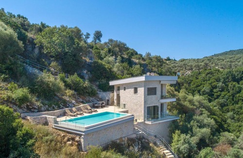 Spartochori Villa | Spilia Bay House