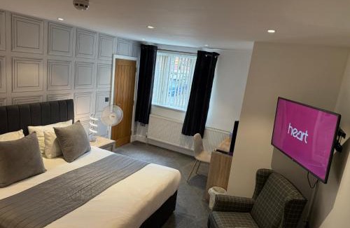 Chesterfield Bed & Breakfast | Spire View at THE GALLEON RESTAURANT