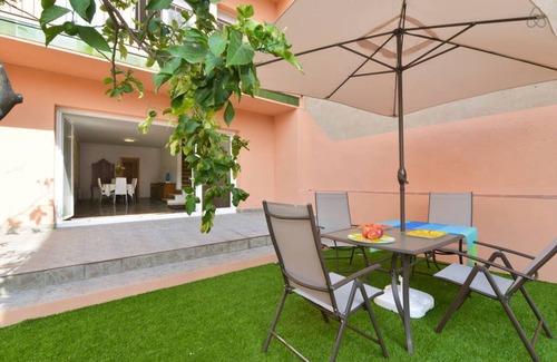 Vallcarca i els Penitents House | Splendid & Superb Park Guell House