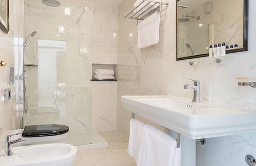 Split Bed & Breakfast | Splendida Palace