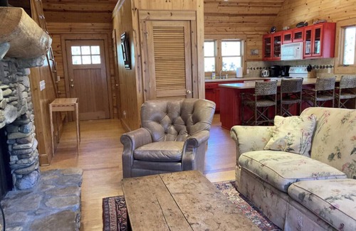 Wiley House | Splendor Mountain Ruby Cabin