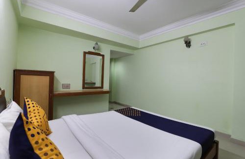 Vadodara Hotel | SPOT ON Hotel Hilltop