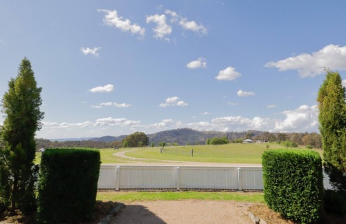 Tenterfield Cottage | Spring View Cottage Tenterfield