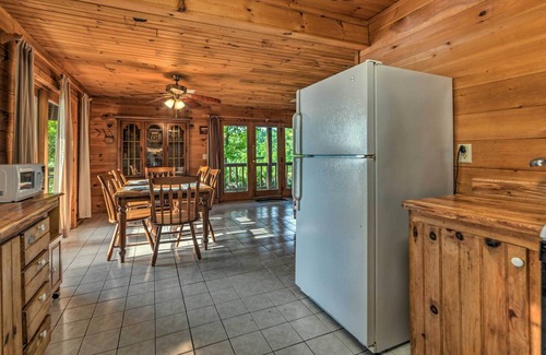 Springville Cabin | Springville Cabin on Kentucky Lake w/ Deck!