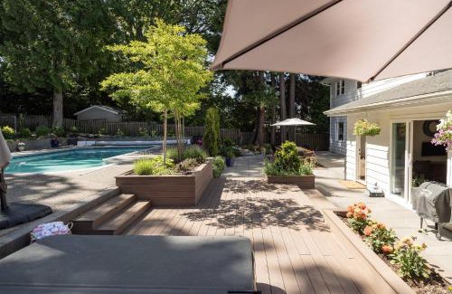 Raleigh West House | Spruce White House