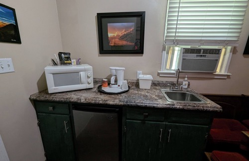 Squaw Valley Cabin | Squaw Valley Motel Room #1
