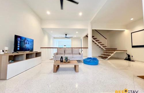 Gua Villa | SS2 Landed in Petaling Jaya for 8 Pax