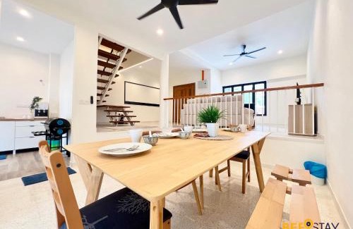 Gua Villa | SS2 Landed in Petaling Jaya for 8 Pax