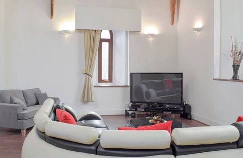 Blaencwm Cottage | St Albans Church - 28165