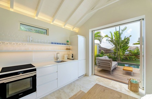 La Grande Montagne House | St Barth sea-front one-bedroom property with the comfort of luxury hotel suite.