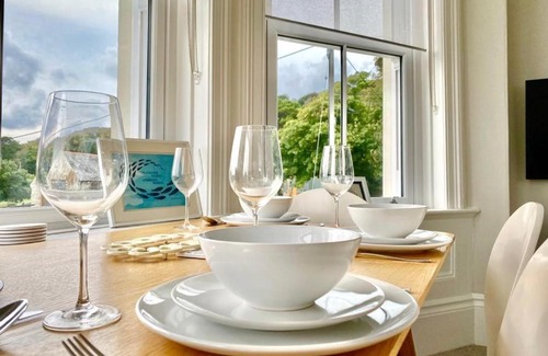 Ventnor House | St Catherine's Lookout