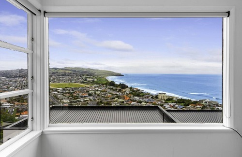 St. Clair House | St Clair Heights-Ocean views