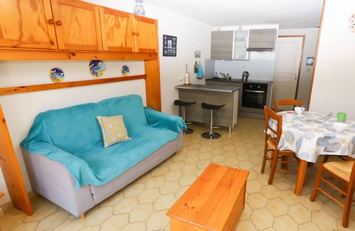 Saint-Cyprien Plage Ski Chalet | St Cyprien air-conditioned with beautiful terrace near the port
