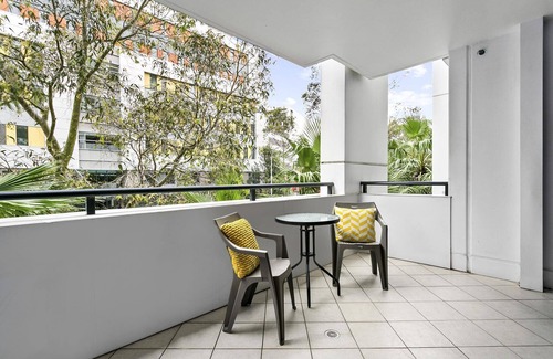 St. Leonards Apartment | St Leonards- HERB8 - Herbert Street - Modern 1BR with Balcony, Parking Pool in St Leonards