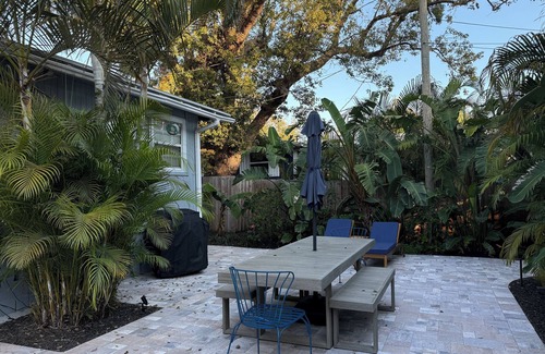 Crescent Lake House | St. Pete Bungalow with Amazing Yard steps from Crescent Lake!
