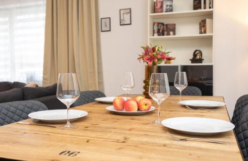 Gohlis House | Stadthaus mit 2 Schlafzimmern & Wohnzimmer mit Kamin - Kostenloser Privat-Parkplatz auf dem Grundstück