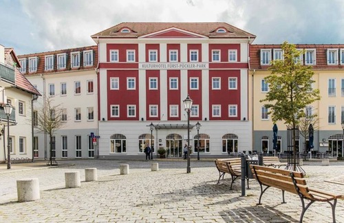 Bad Muskau House | Standard double room, shower or bath, WC, - Kulturhotel Fürst Pückler Park