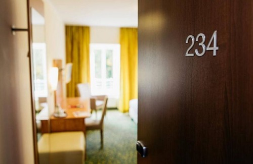 Bad Muskau House | Standard double room, shower or bath, WC, - Kulturhotel Fürst Pückler Park