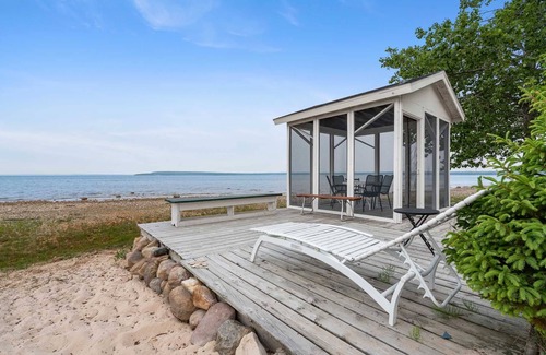 Carp Lake Cottage | Stans RV on Lake Michigan