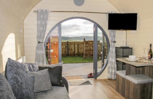 Kingswood House | Stapeley Pod