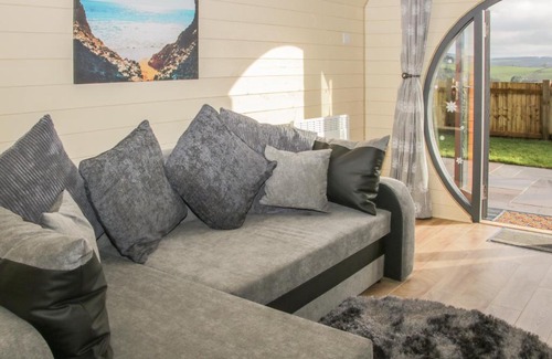 Kingswood House | Stapeley Pod