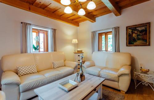 Banska Stiavnica House | Stará mýtnica