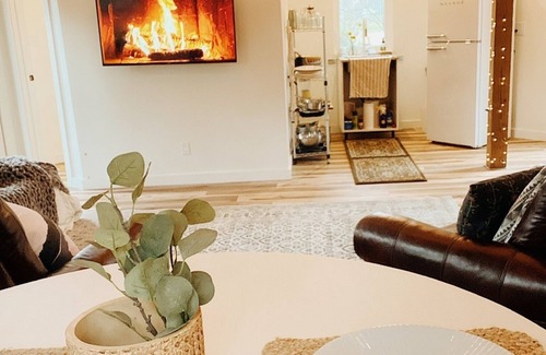 Travelers Rest Apartment | Star-Lit Dome Suite