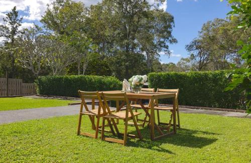 Bethania House | Stargaze&Soak Private Retreat Park-front Mins to Logan Hospital