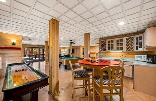 Sister Bay Cabin | Starkhaus: Modern Cabin, Walking Distance to DT SB