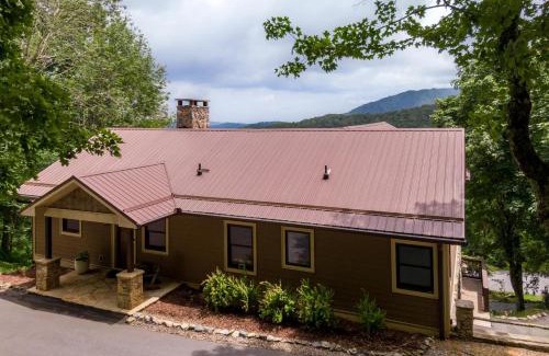 Seven Devils House | Starlight Ridge