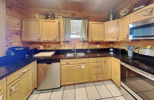 Chalet Village Cabin | Starry Nights Lodge