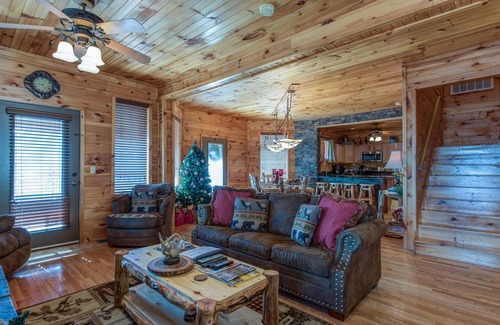 Chalet Village Cabin | Starry Nights Lodge