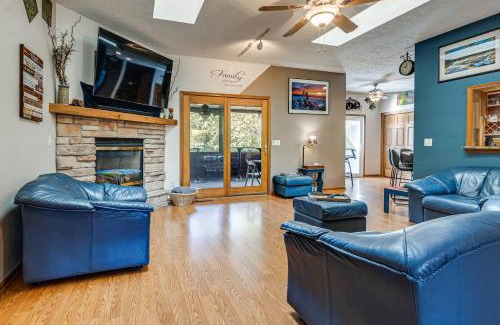 Egg Harbor House | Stars and Sunsets! Door Peninsula Retreat with Deck