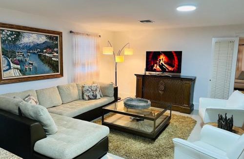 Bonita Springs House | Stay a while
