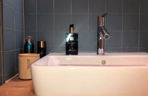 Oostelijke Eilanden en Kadijken Bed & Breakfast | Stay completely private in our centrally located 18th century house