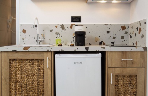 Faliraki Apartment | Stay Helios - Aparts & Pool Suites