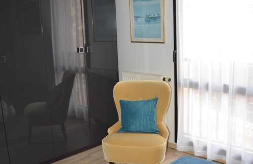 Notre-Dame Apartment | Stay in the heart of Versailles