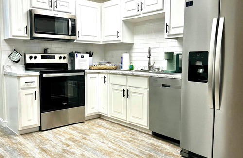 Red Bay Apartment | Stay on Main Street in Red Bay