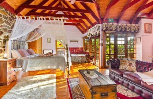 Mount Dandenong House | StayAU Owls Croft Picturesque Cottage Valley View