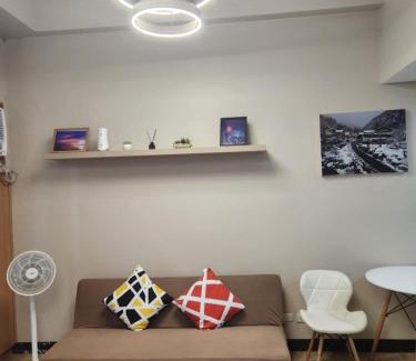 Pasay Apartment | Staycation By JEM - Across NAIA T3 in Newport City