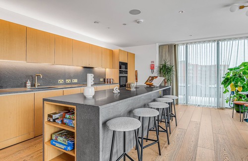 St. Pancras and Somers Town Apartment | StayCozy at King's Cross